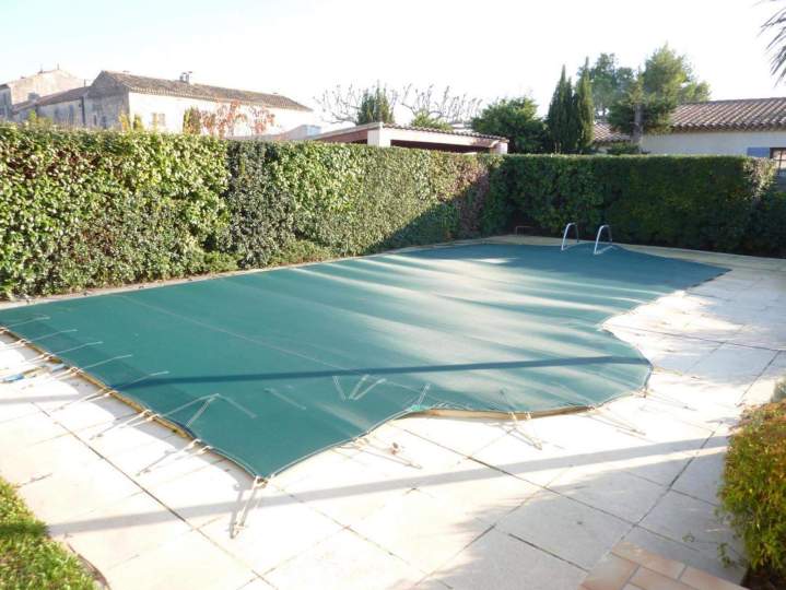 installation de bâche de piscine Saint-Geniès-de-Comolas