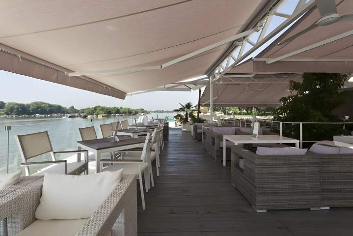 Store et pergola sur mesure Saint-Geniès-de-Comolas