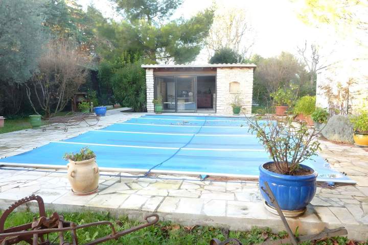 Bâche pour piscine Saint-Geniès-de-Comolas